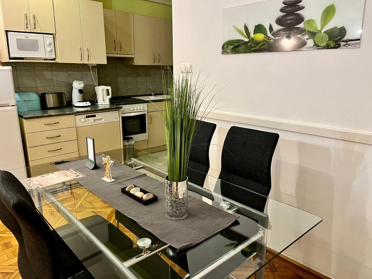 Zen Hostel By Central Market Βουδαπέστη Εξωτερικό φωτογραφία